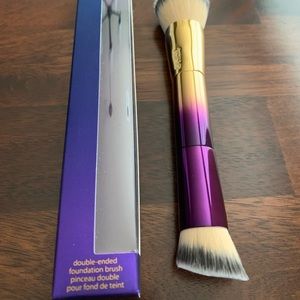 Tarte double-ended foundation brush